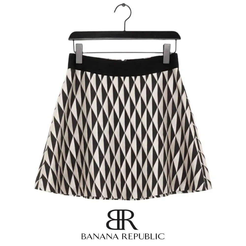 Banana Republic Gold Black A-Line Woven Diamond Skirt Size 4 Small EUC - Picture 2 of 9